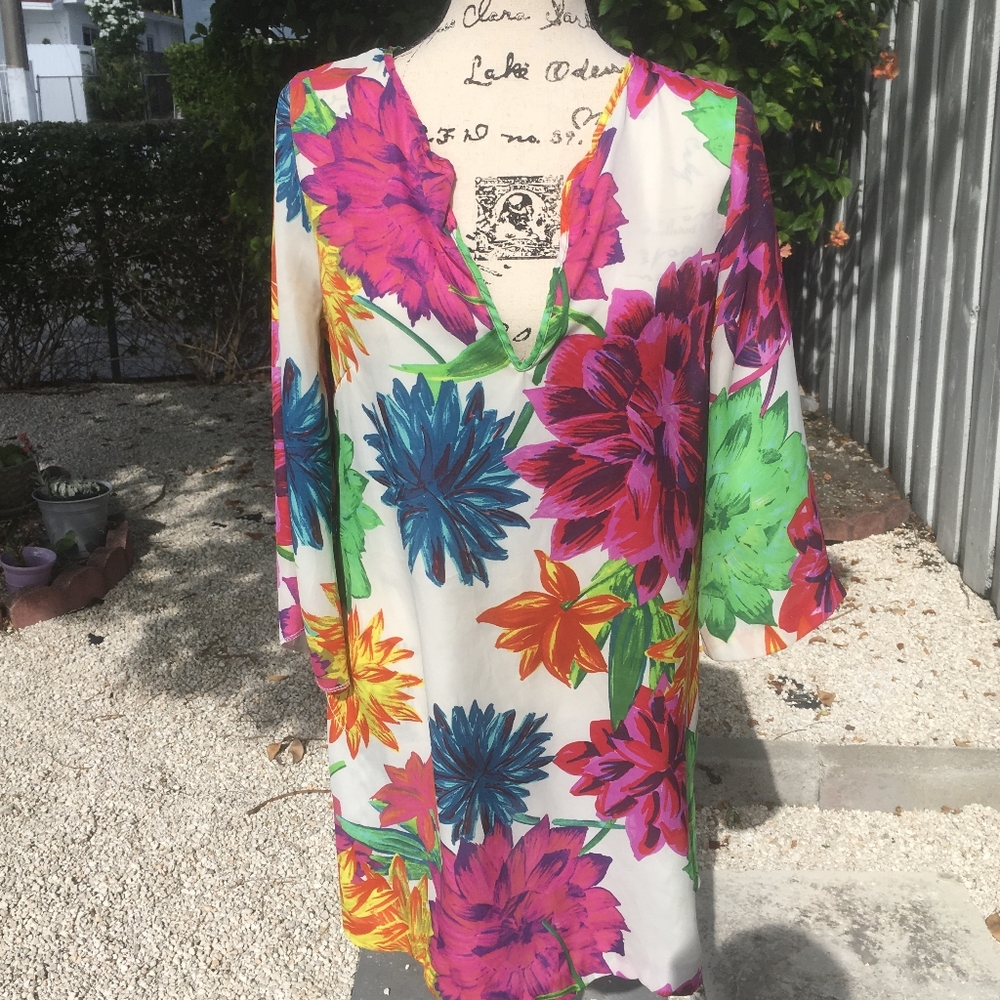 Zara Dress Size M White and Floral